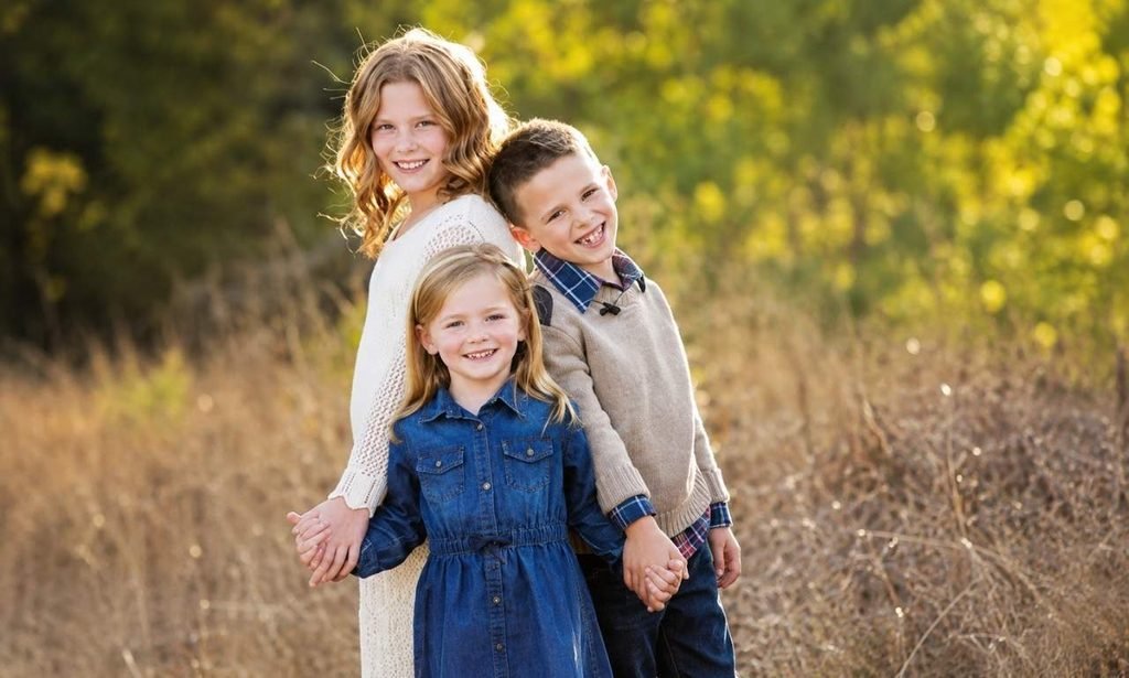 250+ Siblings Captions for Instagram: Cute, Funny & Heartfelt Ideas