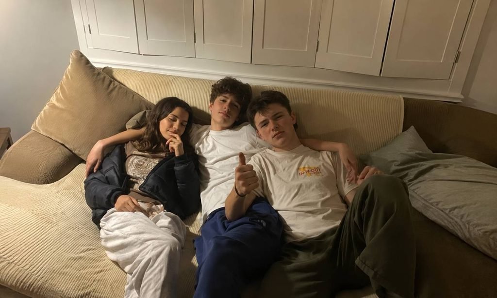 250+ Siblings Captions for Instagram: Cute, Funny & Heartfelt Ideas