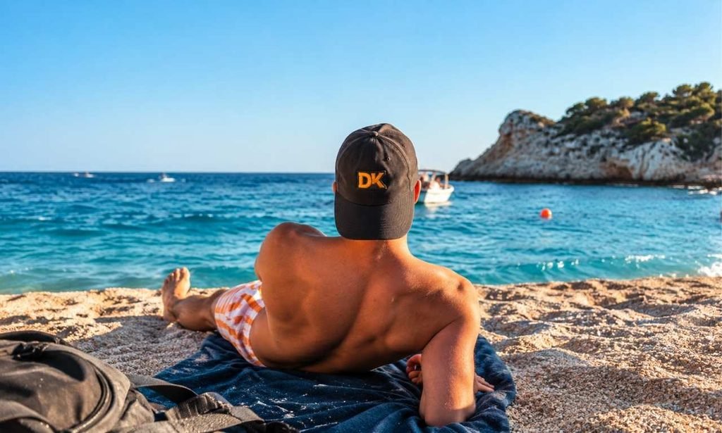 400+ Alone Captions for Instagram: Powerful & Unique Ideas