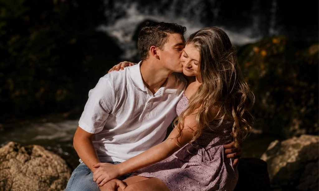 Romantic Captions: Beautiful Ideas for Every Love Story